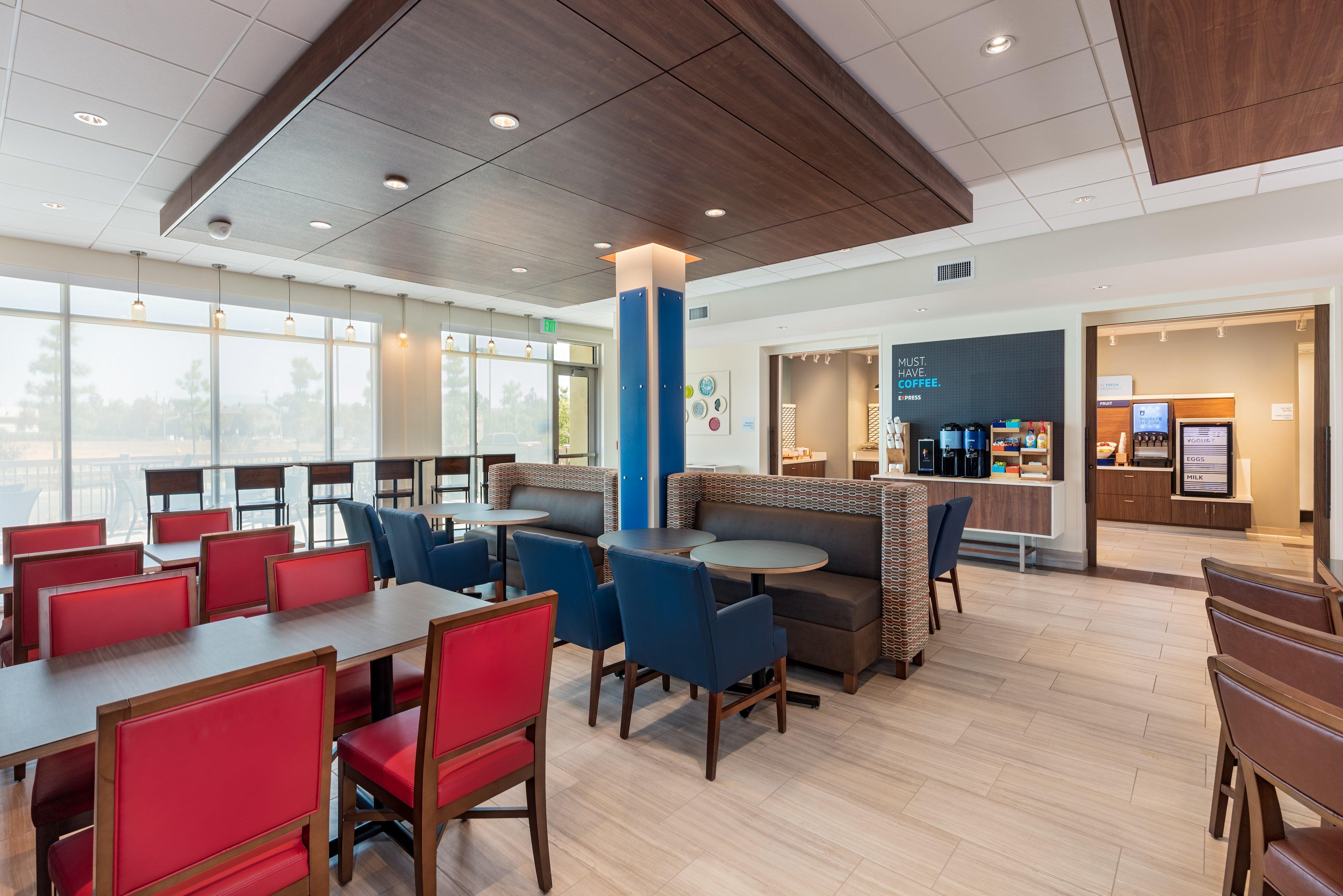 Holiday Inn Express & Suites - Moreno Valley - Riverside By Ihg Екстер'єр фото